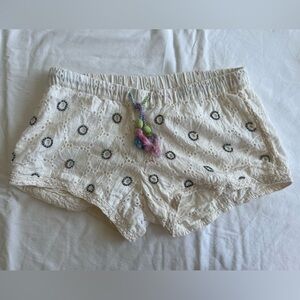 2/$20 ❤️ Ecote Urban Outfitters Nora Eyelet Tassel Lace Shorts Low Rise Boho